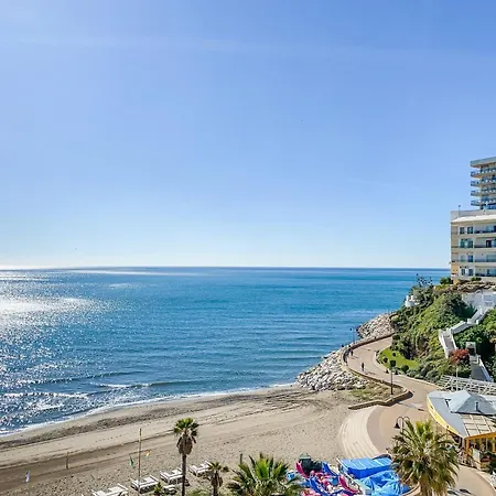Beachfront With Balcony, Sea-view Apartman Torremolinos
